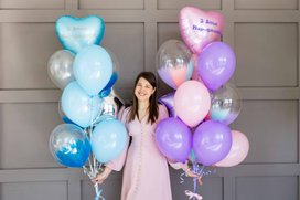 Helium balloons for celebrations, balloon gifts, balloons for store openings.