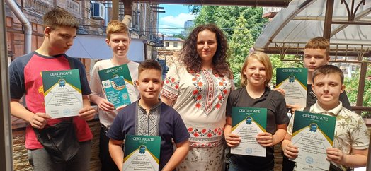 Business course for children and teenagers: financial literacy, entrepreneurship, marketing, branding, leadership, communication, and SMM.