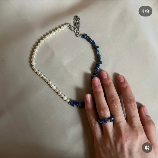 Асиметричне намисто-чокер з лазуриту та перлів. Ручна робота, українська прикраса