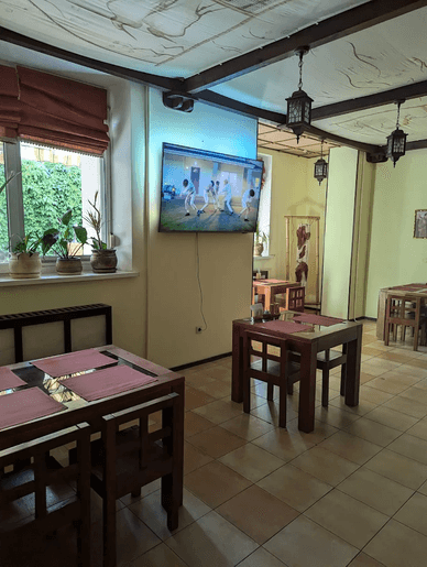 "МУГУНХВА" Корейська кухня та K-pop простір