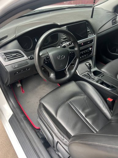 Компанія "АвтоКит"