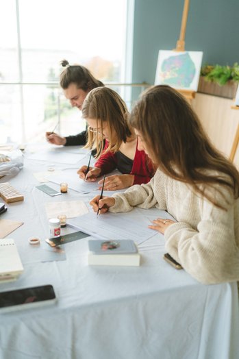 Indywidualne zajęcia z kaligrafii