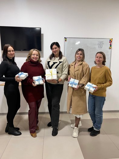 Психологиня, арт-терапевтка, ведуча онлайн та офлайн груп підтримки, тренінгів психологічної стійкості