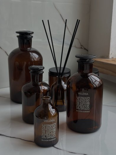 Scenting of business and space