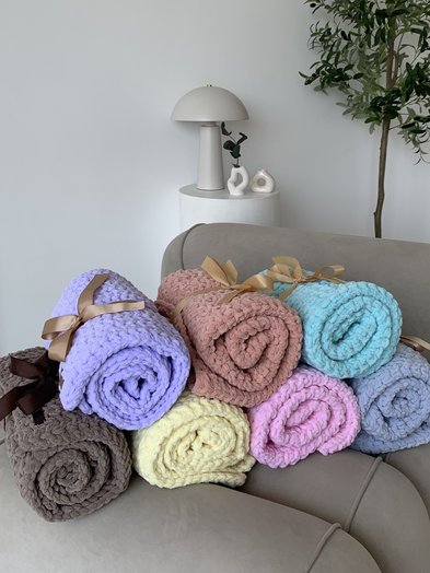 Kocyki-roladki: ręcznie robione pledy dla zwierząt domowych