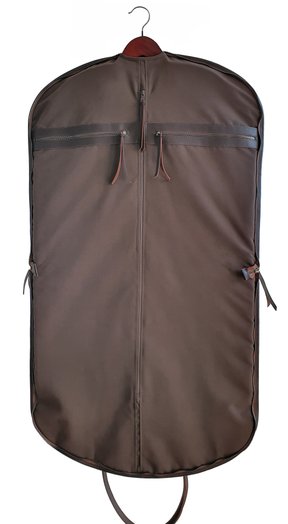 Torba na garnitur z naturalnej skóry do przewożenia garnituru biznesowego