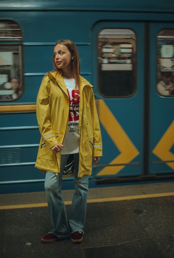 Uniseksowy żółty designerski płaszcz przeciwdeszczowy